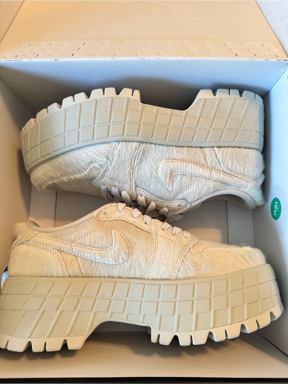 Jordan 1 Brooklyn Low Platform